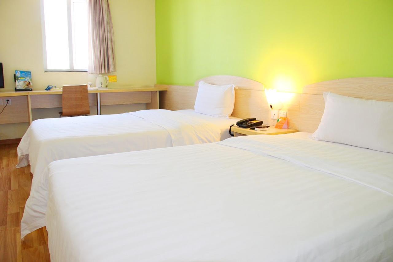 7Days Inn Nanjing Xinjiekou Shanghai Road Subway Station מראה חיצוני תמונה