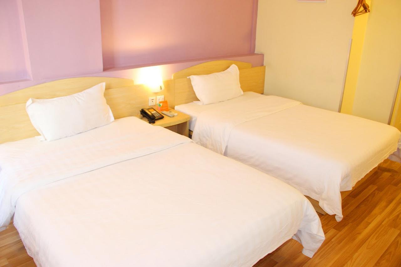 7Days Inn Nanjing Xinjiekou Shanghai Road Subway Station מראה חיצוני תמונה