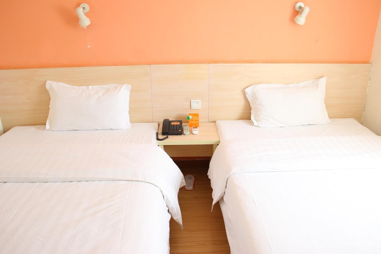 7Days Inn Nanjing Xinjiekou Shanghai Road Subway Station מראה חיצוני תמונה