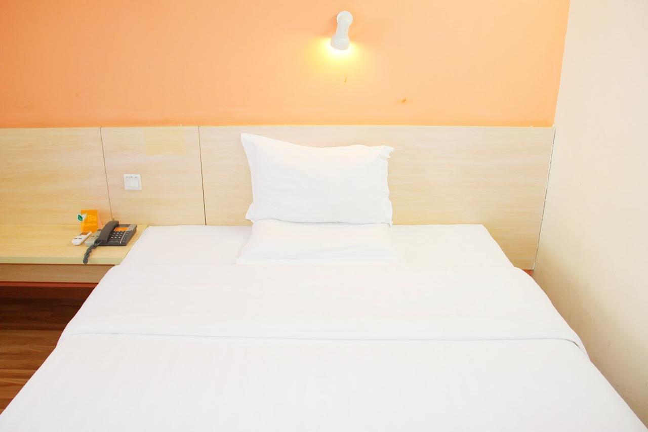 7Days Inn Nanjing Xinjiekou Shanghai Road Subway Station מראה חיצוני תמונה